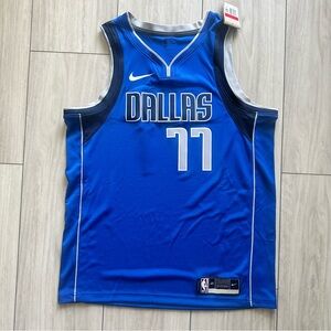 Dallas Mavericks Luka Dončić #77 Nike Swingman Jersey (Blue) 🏀
